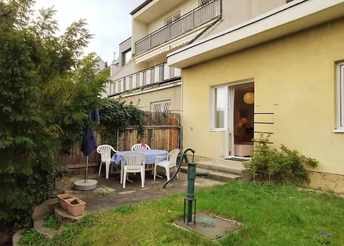 With Garden Terrace - Free Parking